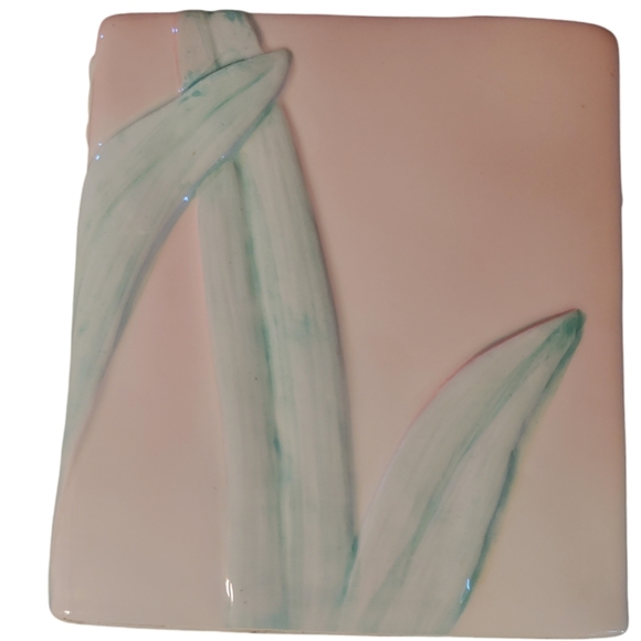 Tissue Holder by Figi Graphics Iris Pink White Green 5 1/2" X 5" Wide - Picture 2 of 8